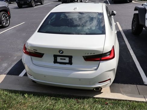 Used 2026 BMW 330i xDrive Sedan w/ Convenience Package AWD/4WD image 11