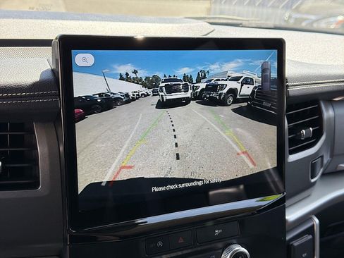 Used 2024 Ford Expedition Max XLT RWD image 14