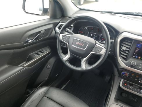 Used 2023 GMC Acadia SLT FWD image 17