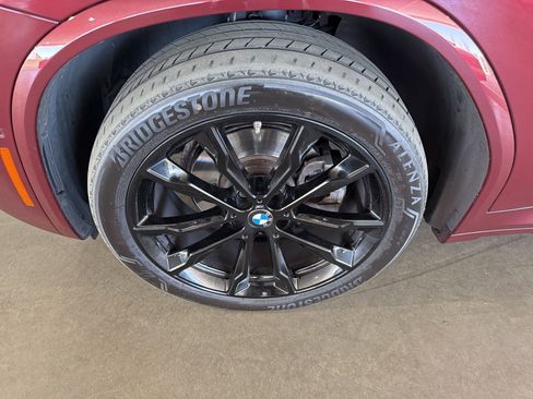 Used 2022 BMW X4 xDrive30i w/ M Sport Package 2 image 10