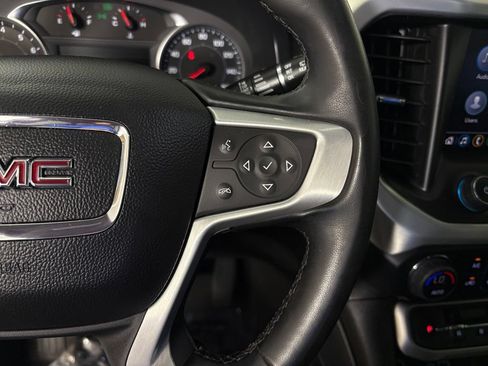 Used 2023 GMC Acadia SLT FWD image 25