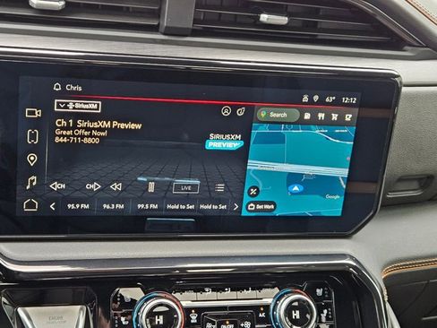 Used 2024 GMC Sierra 2500 AT4 w/ AT4 Premium Plus Package AWD/4WD image 14