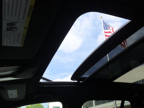 Used 2024 BMW X5 xDrive40i w/ Parking Assistance Package image 23