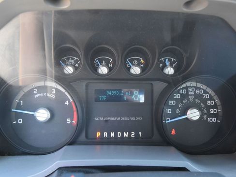 Used 2014 Ford F550 4x4 Regular Cab Super Duty image 35