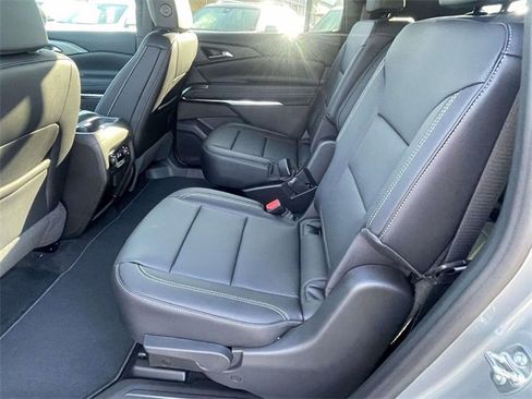 New 2026 Chevrolet Traverse LT w/ Sun and Wheel Package image 10