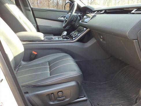 Certified 2023 Land Rover Range Rover Velar R-Dynamic S image 3