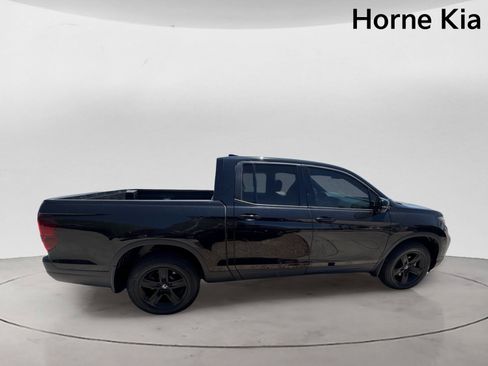 Used 2021 Honda Ridgeline Black Edition image 3