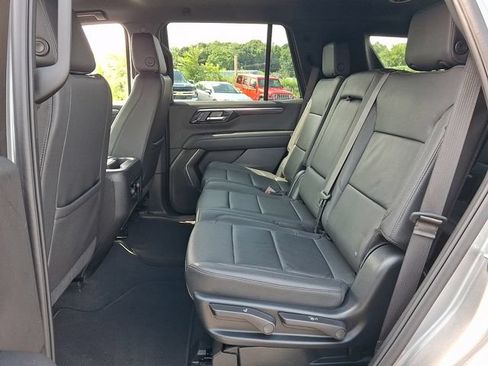 Used 2025 Chevrolet Tahoe LT AWD/4WD image 17