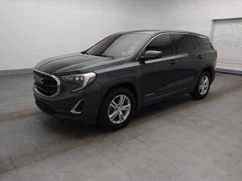 Used 2020 GMC Terrain SLE FWD image 2