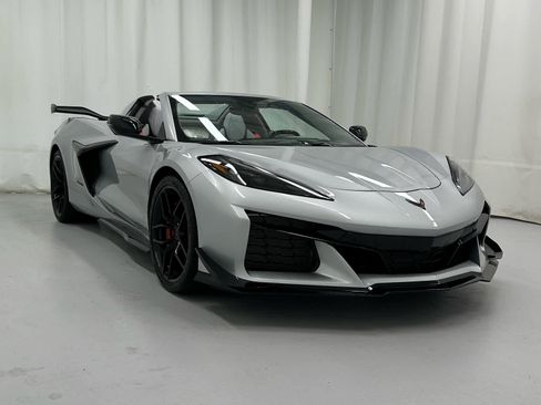 Used 2026 Chevrolet Corvette Z06 RWD image 1