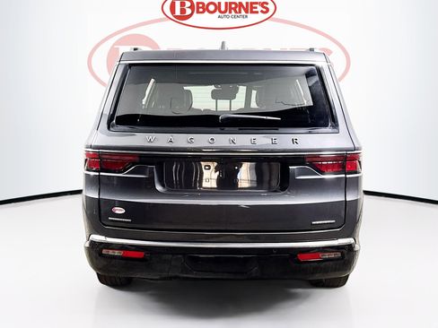 Used 2022 Jeep Wagoneer Series III w/ Premium Group I image 10