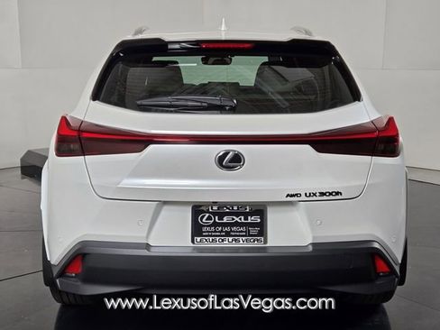 New 2025 Lexus UX 300h 300h Premium image 5