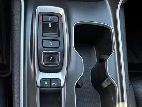 Used 2018 Honda Accord Sport image 21