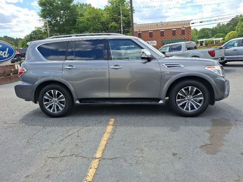 Used 2018 Nissan Armada SL w/ Premium Package RWD image 2