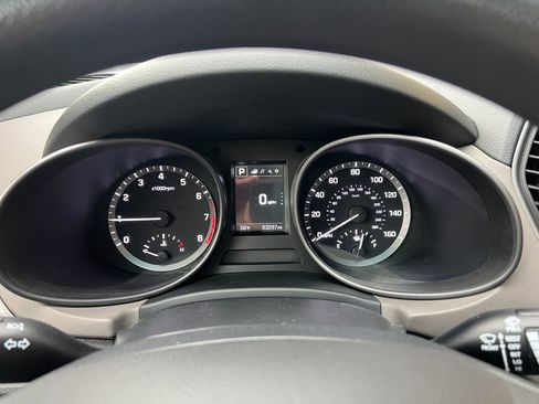 Used 2017 Hyundai Santa Fe Sport image 19