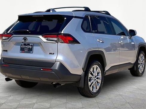 Used 2025 Toyota RAV4 XLE Premium FWD image 2