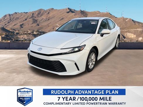 Used 2025 Toyota Camry LE image 1