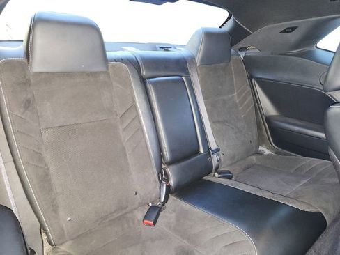 Used 2016 Dodge Challenger SRT Hellcat image 31