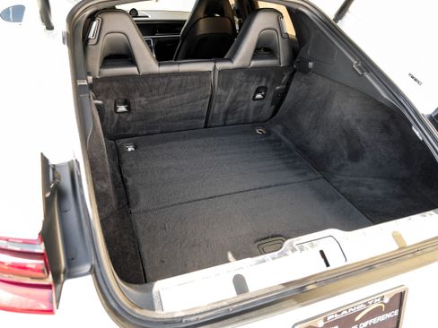 Used 2019 Porsche Panamera image 50