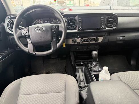 Used 2020 Toyota Tacoma SR5 image 7