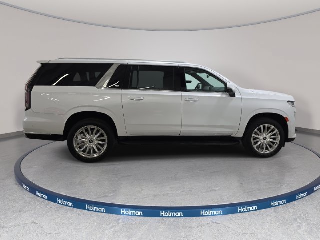 Used 2023 Cadillac Escalade ESV Premium Luxury w/ LPO, Floor Liner Package AWD/4WD image 5