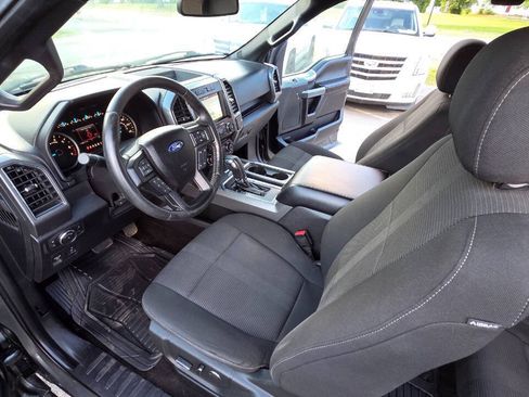 Used 2017 Ford F150 XLT w/ Equipment Group 302A Luxury AWD/4WD image 27