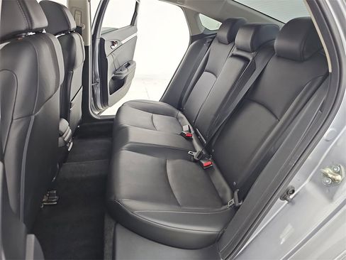 Used 2020 Honda Civic Touring image 17