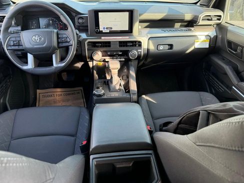 New 2025 Toyota Tacoma SR5 image 9