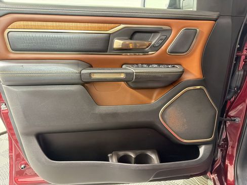 Used 2019 RAM 1500 Limited AWD/4WD image 11