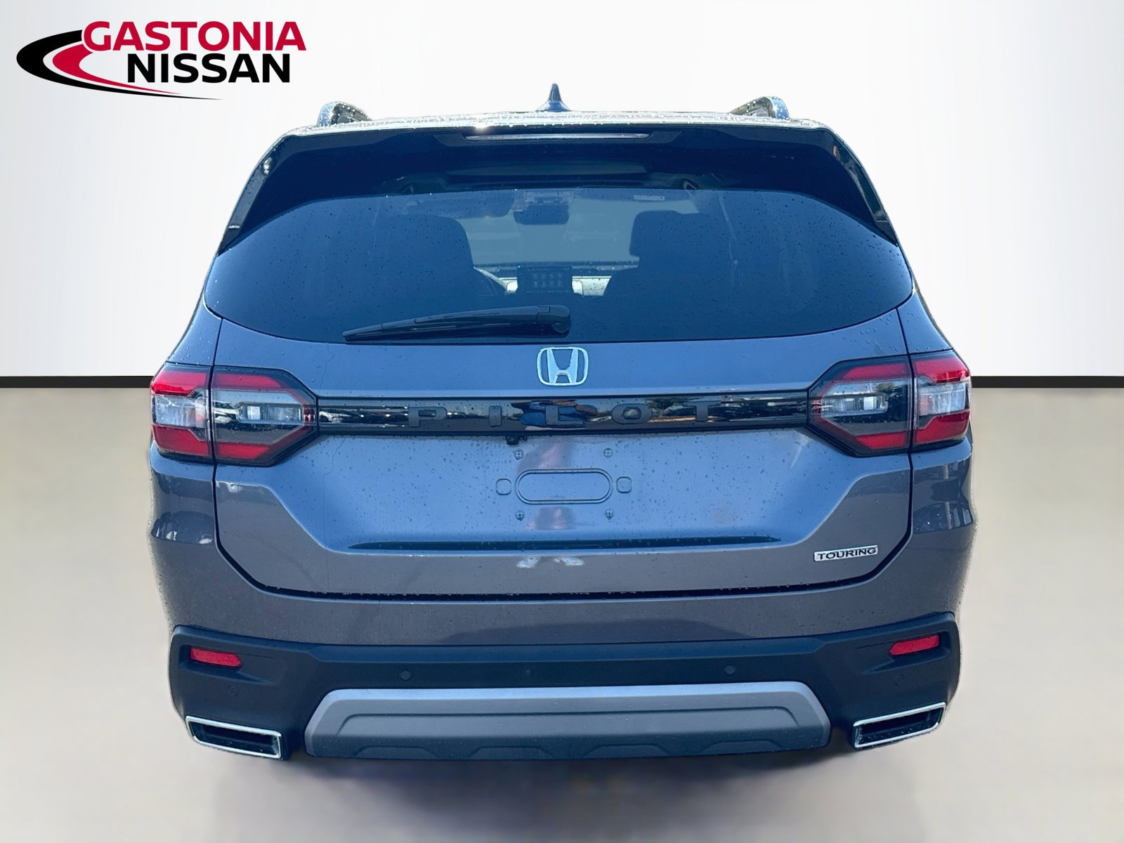 Used 2024 Honda Pilot Touring image 7