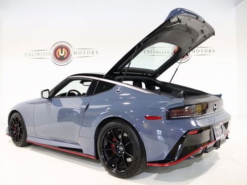 Used 2024 Nissan Z NISMO w/ Floor Mat Package image 35