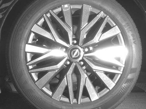 Used 2025 Nissan Altima 2.5 SV FWD image 14