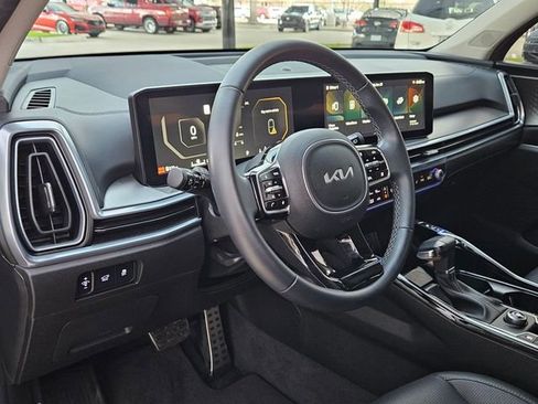 Used 2024 Kia Sorento SX image 8