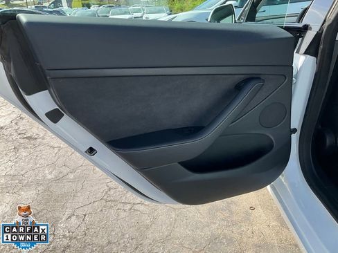 Used 2023 Tesla Model 3 Standard Range image 32