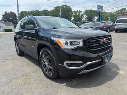 Used 2018 GMC Acadia SLT w/ LPO, Black Accent Package