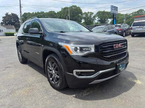 Used 2018 GMC Acadia SLT w/ LPO, Black Accent Package AWD/4WD image 1