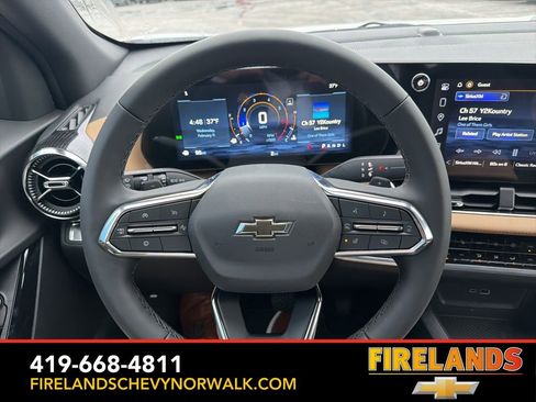 New 2026 Chevrolet Equinox ACTIV w/ Safety and Technology Package image 16