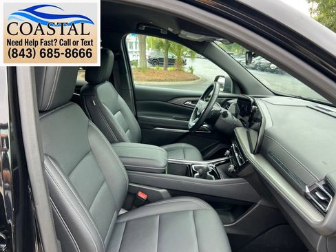 Used 2025 Chevrolet Traverse LT AWD/4WD image 25
