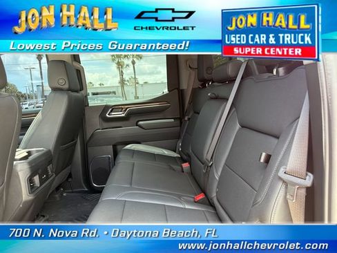 Used 2024 Chevrolet Silverado 1500 LT Trail Boss w/ Convenience Package II AWD/4WD image 18