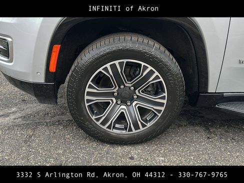 Used 2022 Jeep Wagoneer Series III w/ Flexible Seating Group image 20