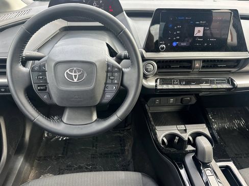 Used 2023 Toyota Prius LE FWD image 16
