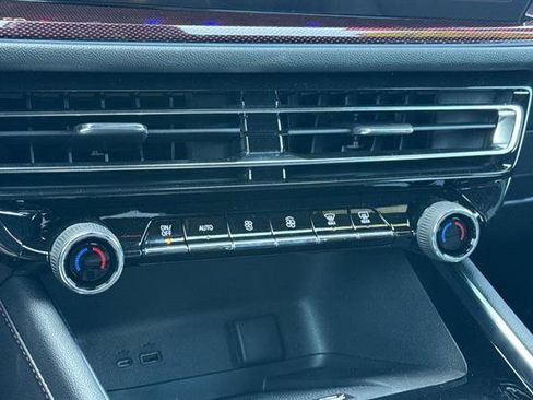 New 2025 Chevrolet Traverse Z71 w/ Enhanced Driving Package image 26