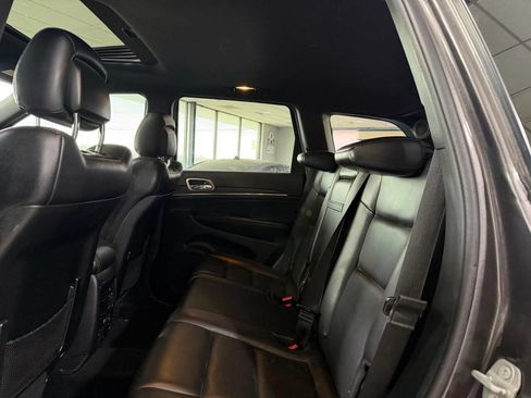 Used 2014 Jeep Grand Cherokee Limited w/ Trailer Tow Group IV image 24