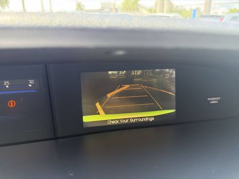 Used 2013 Honda Civic LX image 32