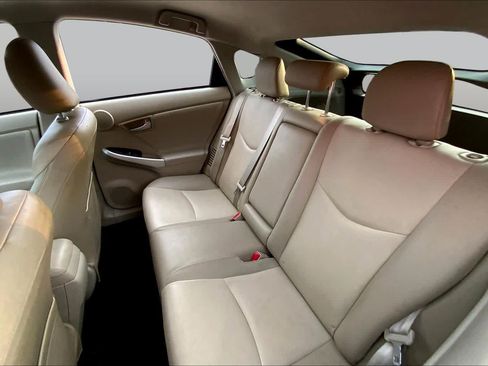 Used 2015 Toyota Prius Four FWD image 20