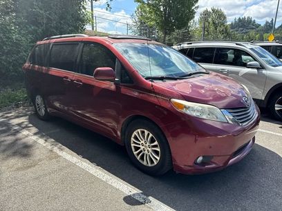 Used 2013 Toyota Sienna XLE