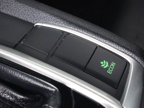 Used 2018 Honda Civic Touring image 26