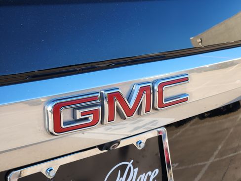 Used 2022 GMC Yukon XL Denali AWD/4WD image 36