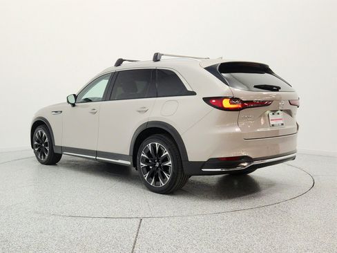 Used 2024 MAZDA CX-90 Plug-In Hybrid w/ Premium Plus AWD/4WD image 7