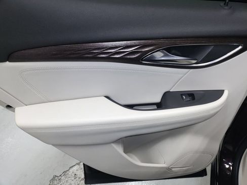 Used 2021 Buick Envision Avenir AWD/4WD image 27
